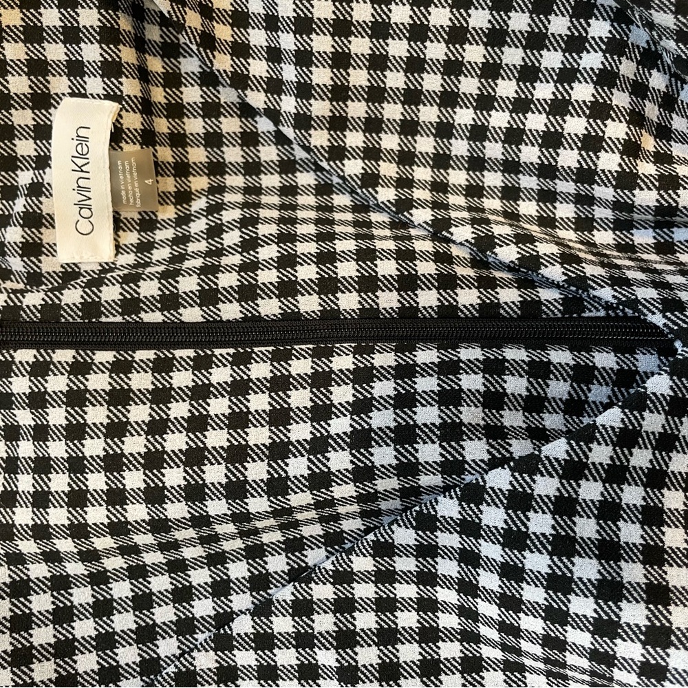 Calvin Klein Black and White Houndstooth Plaid Jumpsuit Women’s Size 4